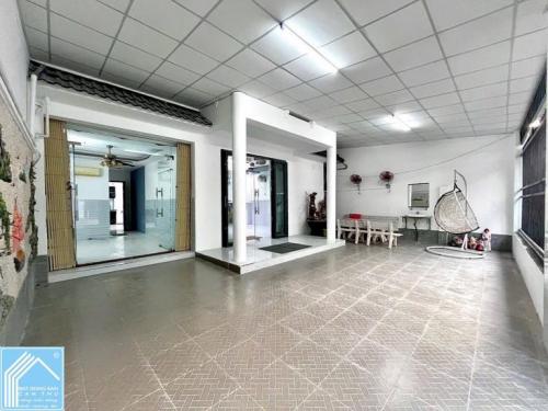 Bán Nhà Trệt Lầu Trục chính hẻm 234 đường Hoàng Quốc Việt - Gần Bệnh viện Nhi Đồng, ĐH FPT