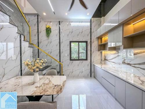 Bán Nhà Trệt Lầu Trục chính hẻm 388 Nguyễn Văn Cừ - Cách KDC Đại Ngân 150m, Cách NVC 250m