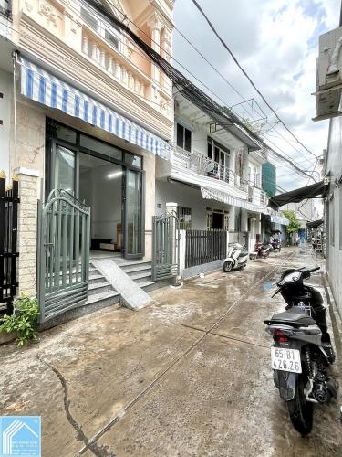 Bán Nhà Trệt Lầu Trục chính hẻm 68 Cách Mạng Tháng 8 - Kế trường Mầm Non Mặt Trời Nhỏ 2