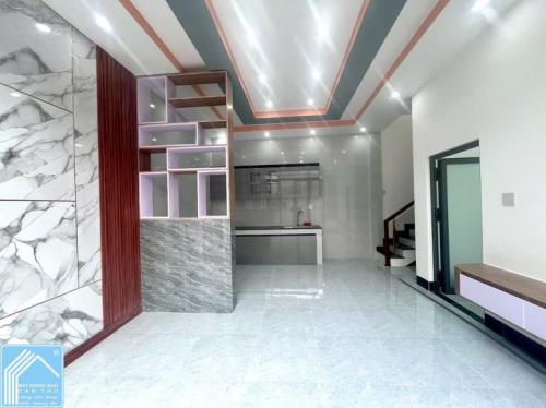 Bán Nhà Trệt Lầu Trục chính hẻm 8 đường Trần Chiên - Cách ĐH Tây Đô 500m