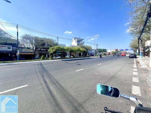 Bán Nhà Trệt Lửng Lầu Mặt tiền đường 30/4 - Cách Ngã Tư Trần Hoàng Na 80m, P.Tân An, TP.CT