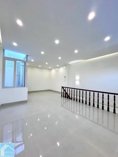 Bán Nhà Trệt Lửng Mặt Tiền Bờ Kè Rạch Mương Khai - Cách Bệnh Viện Nhi Đồng 2km, P.Long Tuyền