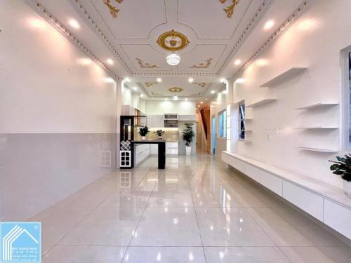 Bán Nhà Trệt Lửng Mặt Tiền Bờ Kè Rạch Mương Khai - Cách Bệnh Viện Nhi Đồng 2km, P.Long Tuyền