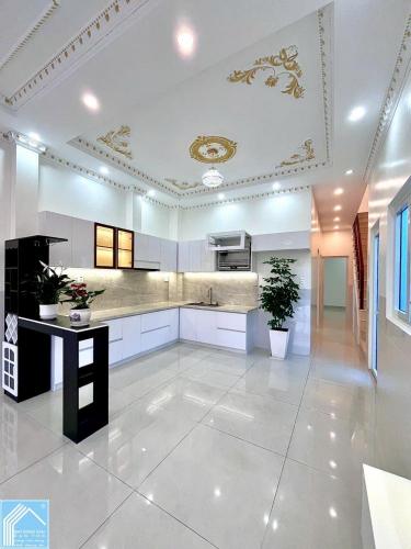 Bán Nhà Trệt Lửng Mặt Tiền Bờ Kè Rạch Mương Khai - Cách Bệnh Viện Nhi Đồng 2km, P.Long Tuyền