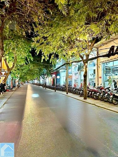 Bán Nhà Trệt Mặt tiền đường Nguyễn Việt Hồng - Thông Mậu Thân & Công viên Lưu Hữu Phước