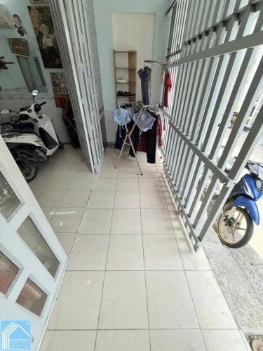 Bán Nhà Trệt Trục chính hẻm 68 CMT8 - Xéo trường Cao đẳng Kinh Tế Kỹ Thuật, P.Cái Khế