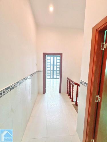 BÁN Nhà TRỤC CHÍNH Hẻm 567 (thông). Vị trí rất gần & đẹp, khu Hồ Bún Xáng