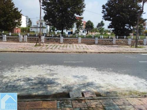 BÁN NHÀ VỊ TRÍ ĐẸP VIEW BỜ KÈ KDC VĂN HOÁ TÂY ĐÔ CẦN THƠ- GIÁ 4.5 TỶ ( TL gặp ngay chủ )
