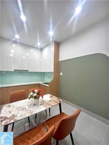 Bán Nhà Xây Mới Góc 2 Mặt tiền KDC 923 - Gần Chợ Nổi & Trường Mầm non