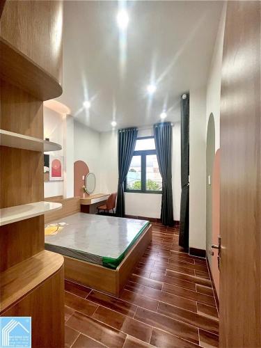 Bán Nhà Xây Mới Góc 2 Mặt tiền KDC 923 - Gần Chợ Nổi & Trường Mầm non