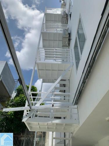 Bán Toà Nhà Diện tích sử dụng gần 720m2, đường Nguyễn Thị Sáu, KDC 586, TP. Cần Thơ