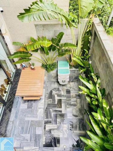  BIỆT THỰ 1 TRỆT 2 LẦU CÓ HỒ BƠI - GARA Ô TÔ. NGAY CÔNG VIÊN HỒ CẢNH QUAN MÁT MẺ - KDC NAM LONG 