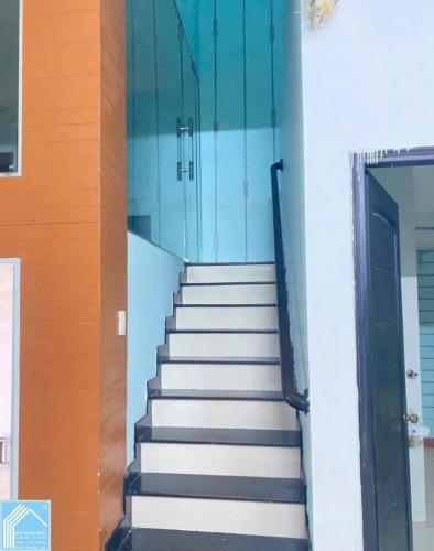 Biệt thự phố 8m x 13m nằm ngay công viên lớn KDC công ty 8