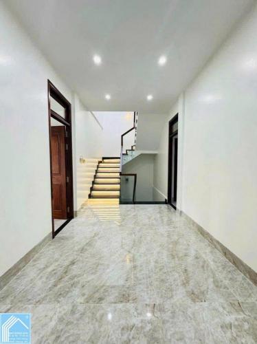 Biệt thự trệt 2 lầu sân thượng hẻm 17 Trần Hoàng Na