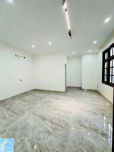Biệt thự trệt 2 lầu sân thượng hẻm 17 Trần Hoàng Na
