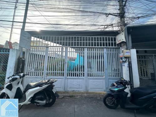 Cần bán nhà hẻm 50 (160 tầm vu) trần hoàng na thông ra hẻm 216 giá 3,250 tỷ 