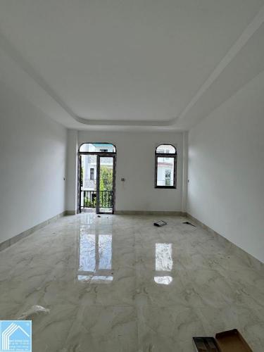 CẦN BÁN NHÀ TRỆT LẦU MỚI XÂY ĐƯỜNG B4 KDC PHÚ AN  