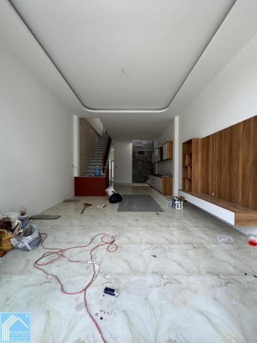 CẦN BÁN NHÀ TRỆT LẦU MỚI XÂY ĐƯỜNG B4 KDC PHÚ AN  