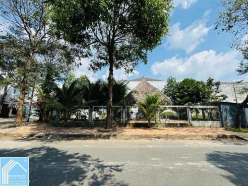 CẶP GÓC KDC DIỆU HIỀN ĐƯỜNG SỐ 11 - DT: 309,4M2 - GIÁ 11 TỶ  - Diện tích: 14x23m=309,4m2