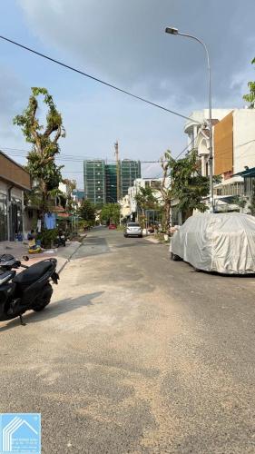 Cặp nền 9 x 19 đường 12- KDC Nam Long 1  Vị trí nền nằm song song với đường Nguyễn Văn Quang