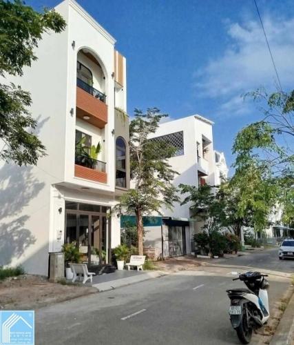 CẶP NỀN ĐƯỜNG SỐ 4 KHU VĂN HOÁ TÂY ĐÔ - P. CÁI RĂNG - TP. CẦN THƠ