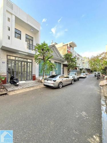 cặp nền khu dân cư công an ngay bên võ nguyên giáp 10x18m giá 6,5 tỷ có nhà sẵn