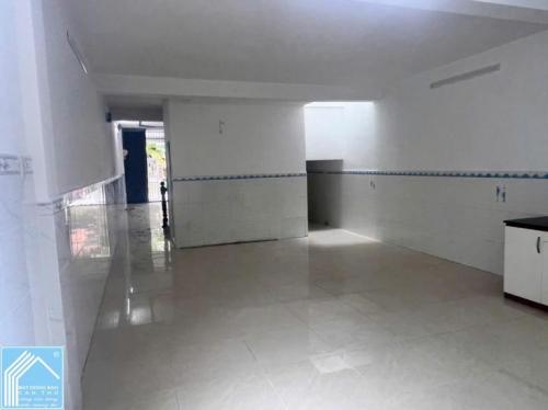 CG: GIÁ BÁN: 4 tỷ 300 triệu Bán nhà Trệt Lững Lầu KDC 586 gần chợ Phú Thứ,  P. Hưng Phú, Tp Cần Thơ