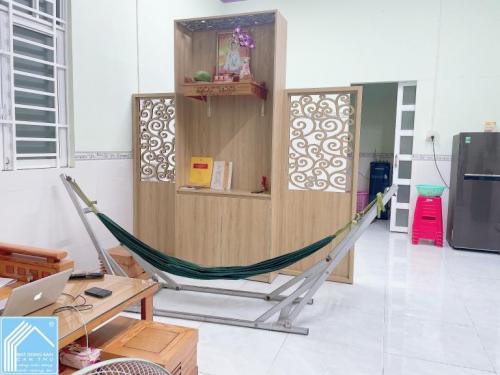 Bán nhà 2 mặt tiền cấp 4 Rạch Sông Bến Bạ - Gần căn nhà màu tím - P. Hưng Phú (Tân Phú cũ) 