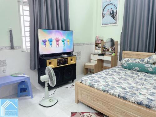 Bán nhà 2 mặt tiền cấp 4 Rạch Sông Bến Bạ - Gần căn nhà màu tím - P. Hưng Phú (Tân Phú cũ) 