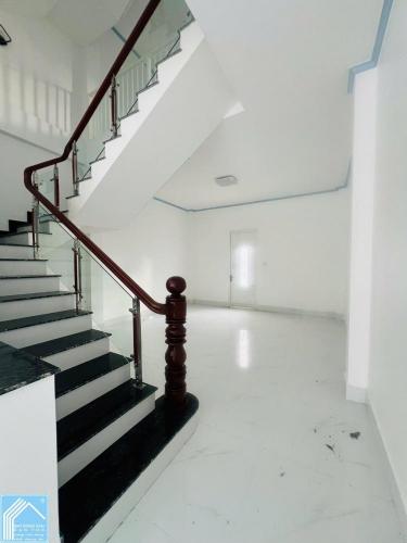 Cho Thuê Cặp Nhà 1 Trệt 3 Lầu Sân Thượng đường D1 KDC Hồng Loan, P.Cái Răng