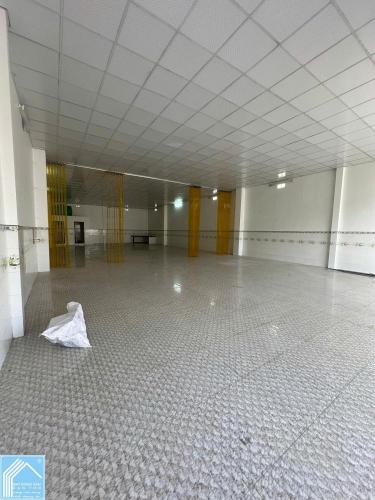 Cho thuê mặt bằng kho mới 200m2 gần trường lái chiến thắng cần thơ giá 18 triệu 