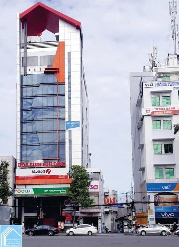 Cho thuê mặt tiền đại lộ hòa bình cần thơ tầng g ngang 10m giá 180 triệu 