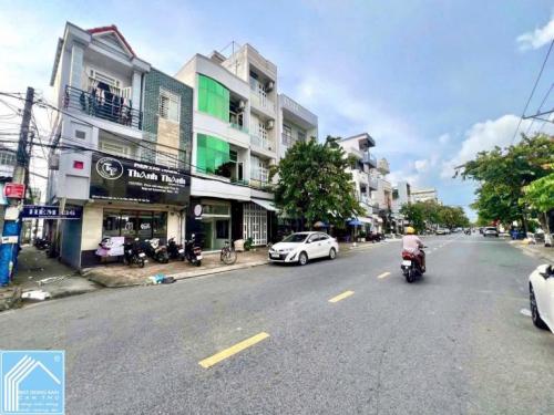 CHO THUÊ nguyên căn NHÀ 1T2L,  MẶT TIỀN Phạm Ngũ Lão. Vừa ở vừa KDoanh, VPCTy, Spa,...