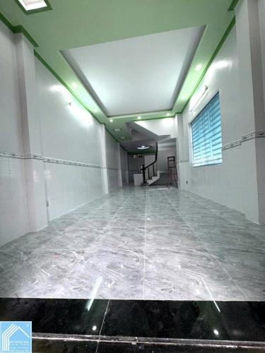 CHO THUÊ nguyên căn Nhà 2 Lầu, cách Chợ  TRẦN QUANG DIỆU chỉ 70m - BÌNH THUỶ