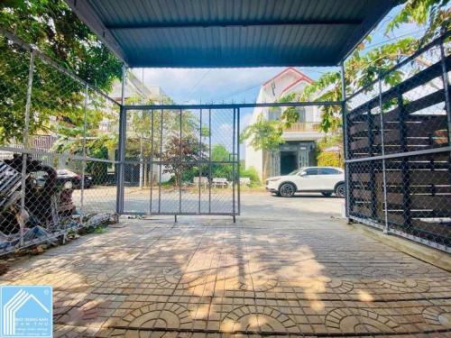 Cho thuê nguyên căn nhà cấp 4, Mặt Tiền B2, kdc Phú An, gần sát Võ Nguyên Giáp