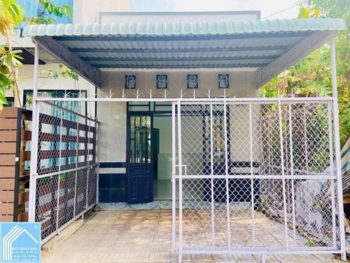 Cho thuê nguyên căn nhà cấp 4, Mặt Tiền B2, kdc Phú An, gần sát Võ Nguyên Giáp