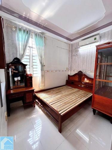 CHO THUÊ nguyên căn nhà lầu, Mặt Tiền Trần Phú, tiện ở & KDoanh, VPCTy,....