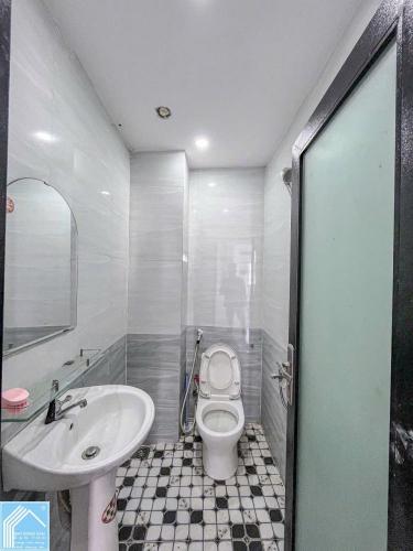 Cho Thuê Nhà 1 Trệt 2 Lầu hẻm 54 Tổ 7 Hồ Bún Xáng