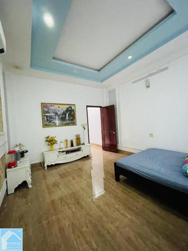 Cho thuê nhà 1 trệt 2 lầu khu dân cư Đại học y Dược 