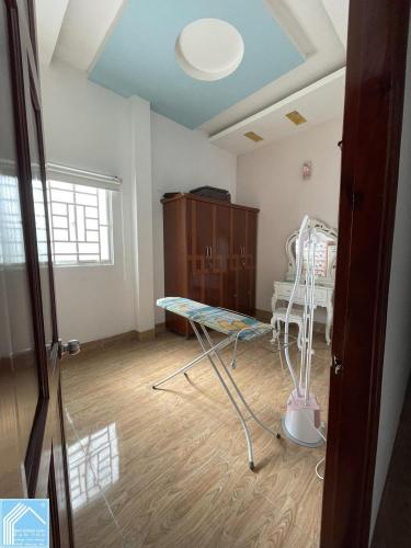 Cho thuê nhà 1 trệt 2 lầu khu dân cư Đại học y Dược 