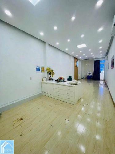 Cho thuê nhà 1 trệt 3 lầu mặt tiền gần ngã 4 đại học cần thơ giá 25 triệu