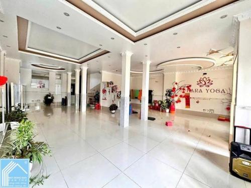 Cho Thuê Nhà 1 Trệt 4 Lầu Góc 2 Mặt tiền đường Nguyễn Hiền & Lê Chân KDC 91B, P.Tân An Mới