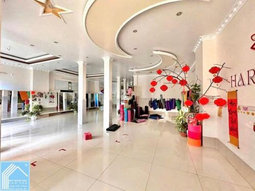 Cho Thuê Nhà 1 Trệt 4 Lầu Góc 2 Mặt tiền đường Nguyễn Hiền & Lê Chân KDC 91B, P.Tân An Mới