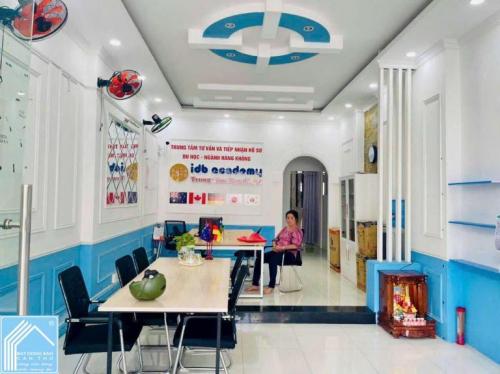 CHO THUÊ Nhà 1Trệt 2Lầu, Mặt Tiền Đường Nguyễn Hiền, Khu Dân Cư 91B