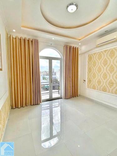 CHO THUÊ NHÀ 2 LẦU CÓ NỘI THẤT  LỘ 4M NHÀ 4PN CÓ 4 MÁY LẠNH VỊ TRÍ GẦN TRƯỜNG ĐẠI HỌC Y DƯỢC