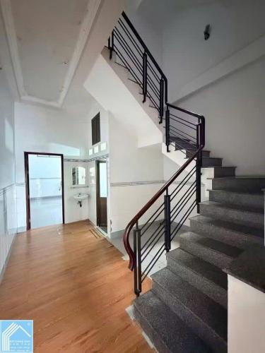 Cho thuê Nhà 3 lầu đường Lê Chân kdc 91b