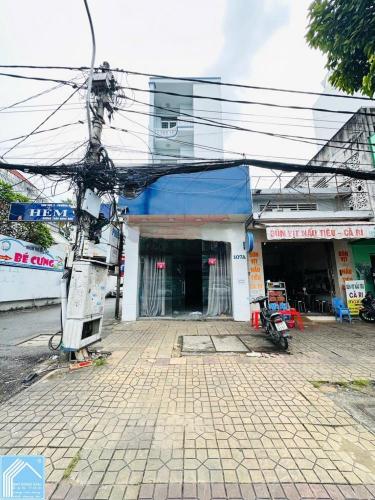 Cho thuê nhà góc mặt tiền đường trần hưng đạo gần ngã 3 lý tự trọng cần thơ 