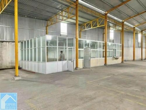 Cho thuê nhà kho lớn 1700m2 mt đường võ nguyên giáp gần 586 ngang 10m