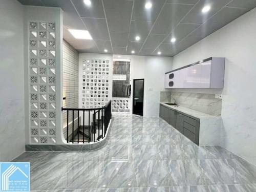 CHO THUÊ NHÀ LẦU ĐƯỜNG PHẠM THẾ HIỂN