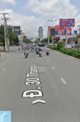 CHO THUÊ NHÀ MẶT TIỀN ĐƯỜNG 30 THÁNG 4 NGANG 8m GIÁ 40 TRIỆU